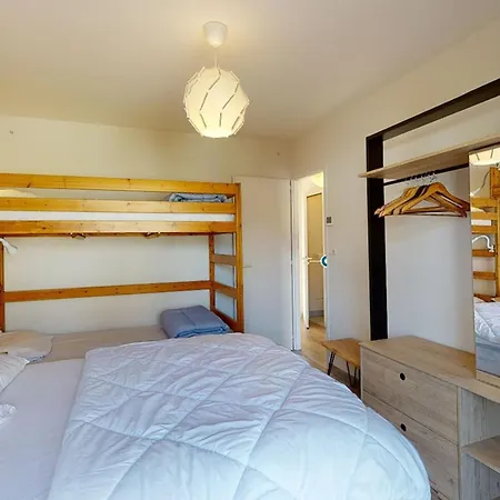 Hébergement de vacances Confortable Avec Piscine, Proche Plage, 3 Chambres, Grand Séjour, Patio, Wifi, équipement Complet - Fr-1-413-87 *